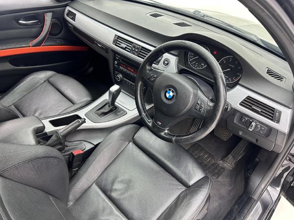 2011-BMW-3-Series-320i-Auto image:14