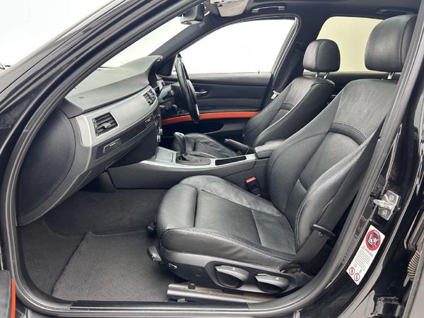 2011-BMW-3-Series-320i-Auto image:6