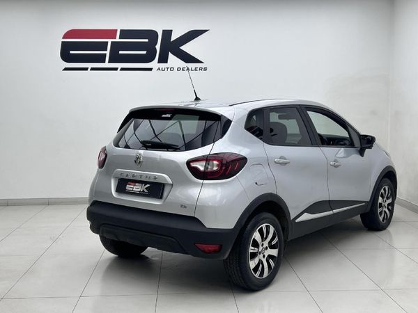 2017-Renault-Captur-900T-Blaze-66kW image:5
