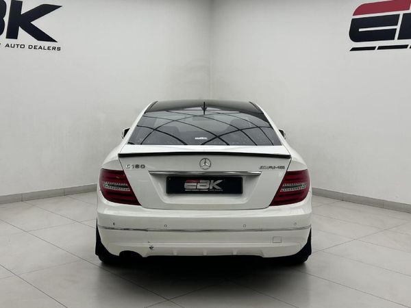 2012-Mercedes-Benz-C-Class-C-180-BE-Coupe-Auto image:4