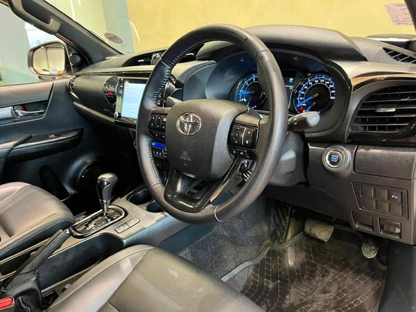 2024-Toyota-Hilux-28-GD-6-Raised-Body-Legend-4x4-Auto-Double-Cab image:6