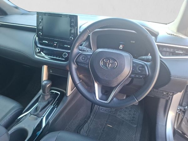 2024-Toyota-Corolla-Cross-18-XR image:12