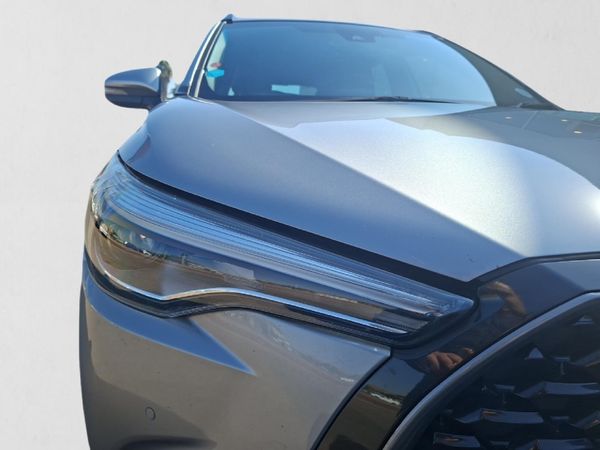 2024-Toyota-Corolla-Cross-18-XR image:8