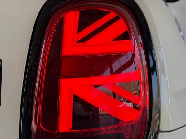 2018-MINI-Hatch-Cooper-S-Auto image:10