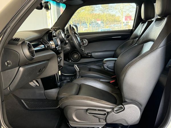 2018-MINI-Hatch-Cooper-S-Auto image:20