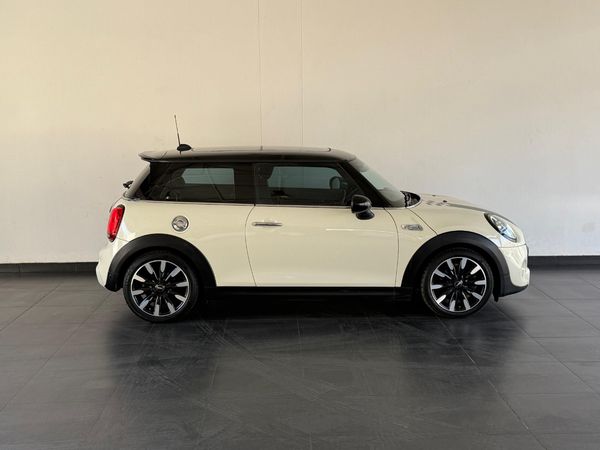2018-MINI-Hatch-Cooper-S-Auto image:3
