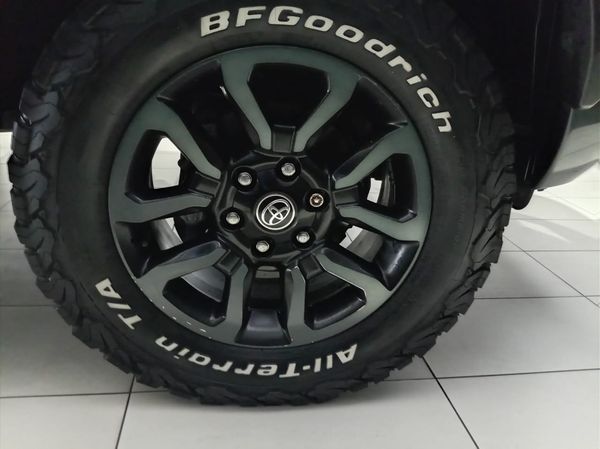 2023-Toyota-Hilux-28-GD-6-Raised-Body-Legend-4x4-Auto-Double-Cab image:12