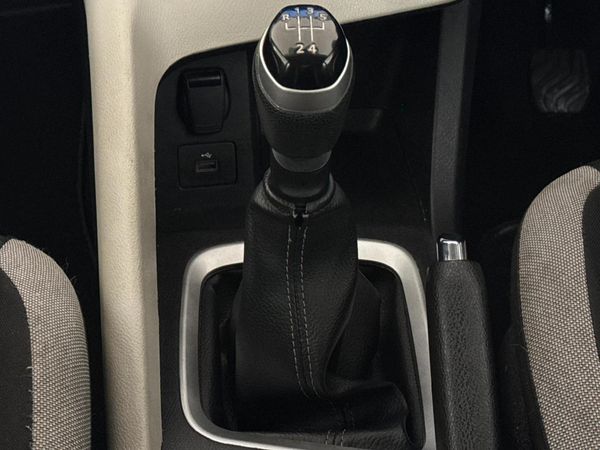 2024-Nissan-Magnite-10-Acenta image:10