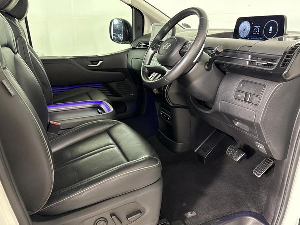 2025-Hyundai-Staria-22d-Luxury-Auto image:9