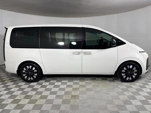 2025-Hyundai-Staria-22d-Luxury-Auto image:18