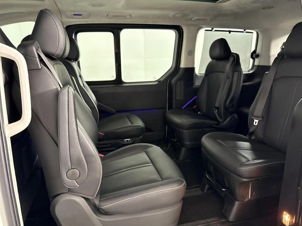 2025-Hyundai-Staria-22d-Luxury-Auto image:3