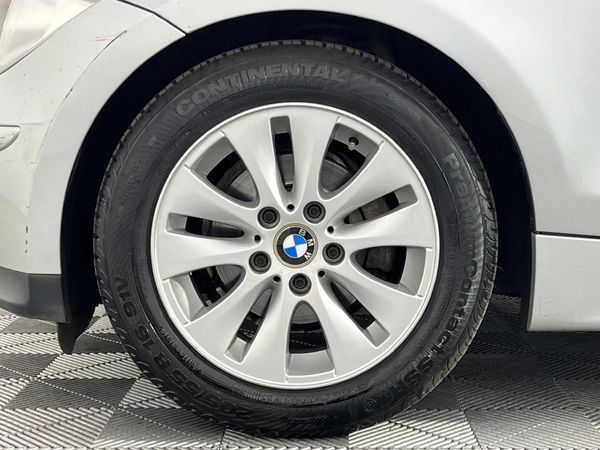 2006-BMW-1-Series-116i-5-dr image:4