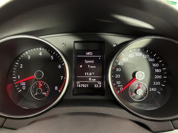 2012-Volkswagen-Golf-VI-14-TSI-Auto-Cabrio-Comfortline image:1