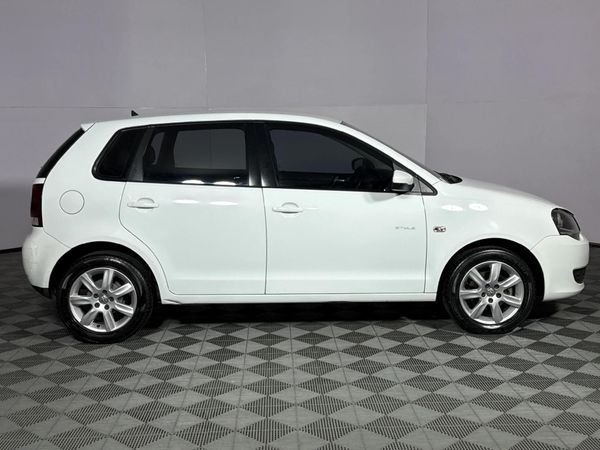 2017-Volkswagen-Polo-Vivo-GP-14-Trendline image:16