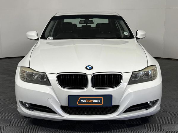 2010-BMW-3-Series-320i image:15