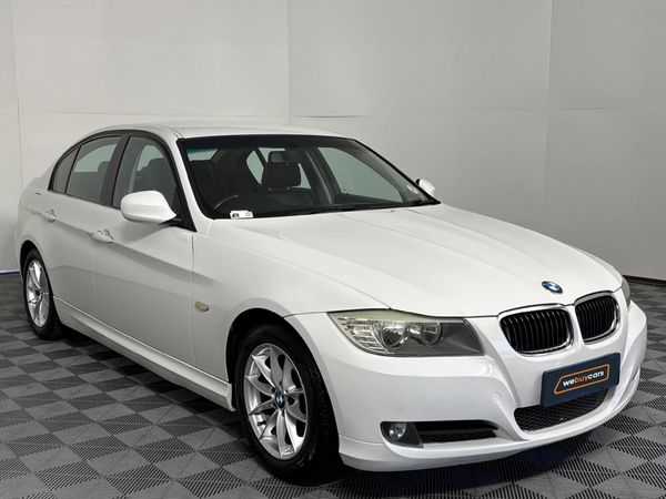 2010-BMW-3-Series-320i image:16