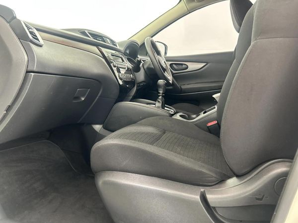 2019-Nissan-Qashqai-12T-Visia image:8