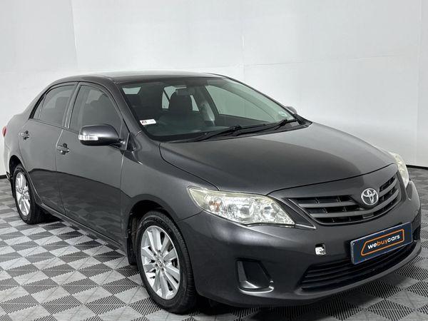 2013-Toyota-Corolla-13-Professional image:15
