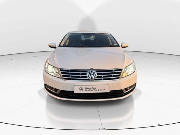 2015-Volkswagen-CC-20-TDI-Bluemotion-Auto image:1