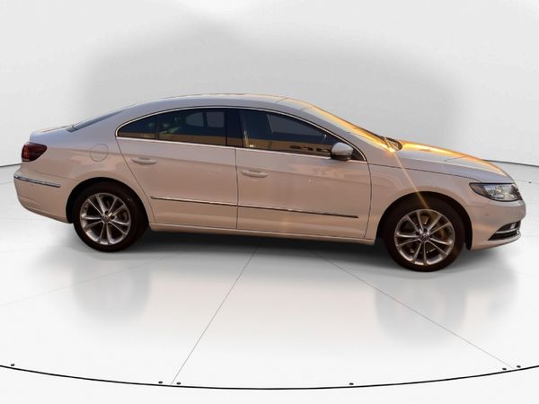 2015-Volkswagen-CC-20-TDI-Bluemotion-Auto image:7