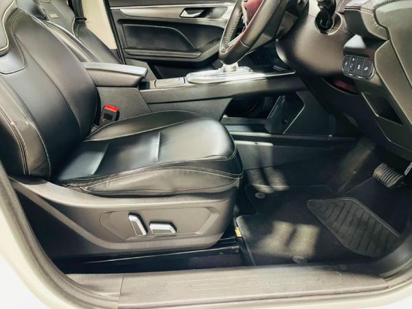 2021-Haval-Jolion-15T-Luxury-Auto image:3
