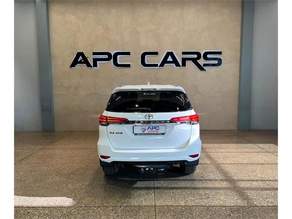 2019-Toyota-Fortuner-24-GD-6-Raised-Body-Auto image:4