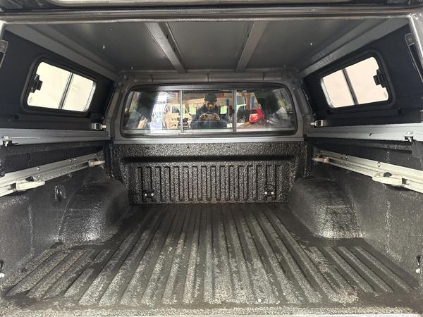 2022-Nissan-Navara-25-DDTi-PRO-4X-4X4-Auto-Double-Cab image:13