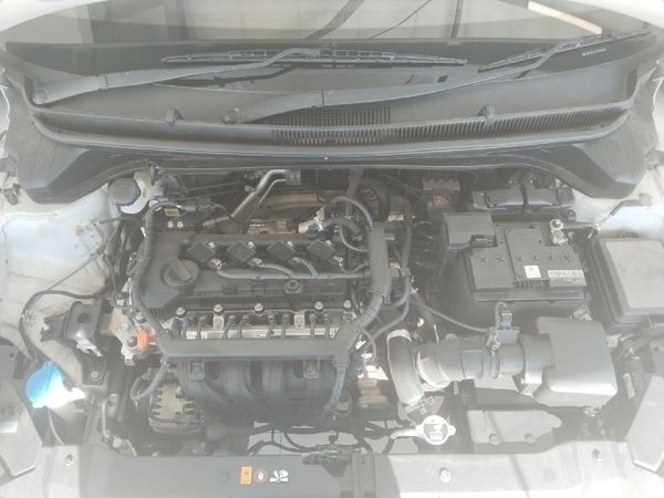 2022-Hyundai-i20-12-Fluid image:14