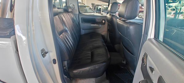 2009-Toyota-Hilux-30-D-4D-Raider-4x4-Auto-Double-Cab image:6
