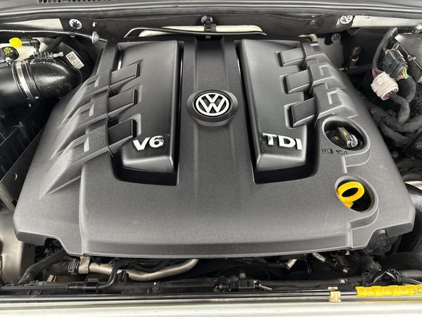 2017-Volkswagen-Amarok-30-TDI-Highline-4Motion-Auto-Double-Cab image:13