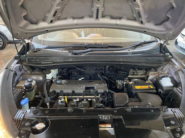 2012-Hyundai-ix35-20-GL-Premium image:20