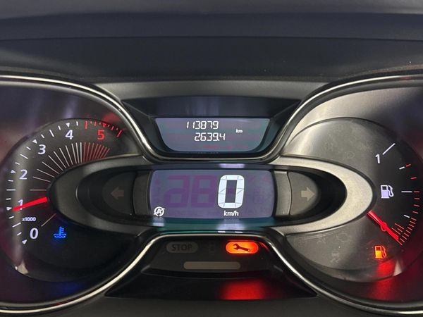 2016-Renault-Captur-15-dCi-Dynamique-5-dr-66kW image:2