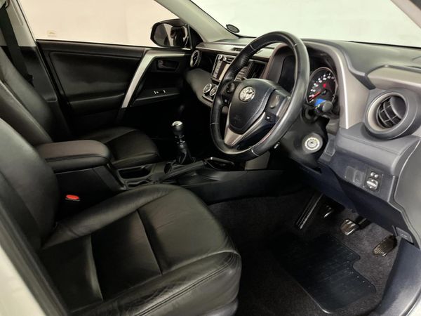 2018-Toyota-RAV4-20-GX image:9