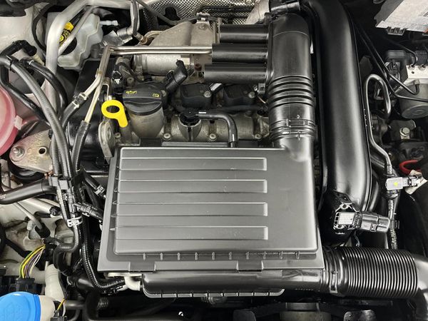 2017-Volkswagen-Polo-12-TSI-Highline-Auto-81kW image:10
