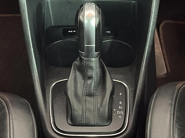 2017-Volkswagen-Polo-12-TSI-Highline-Auto-81kW image:6