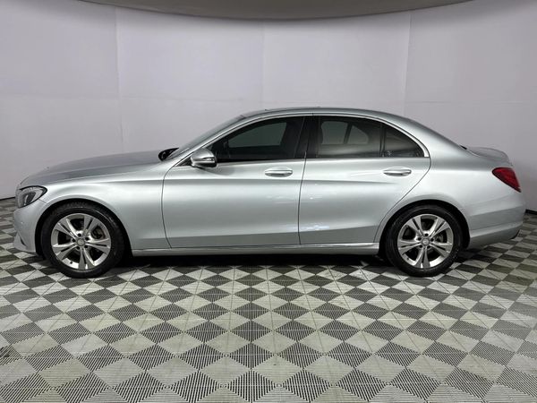 2016-Mercedes-Benz-C-Class-C-200-Auto image:18