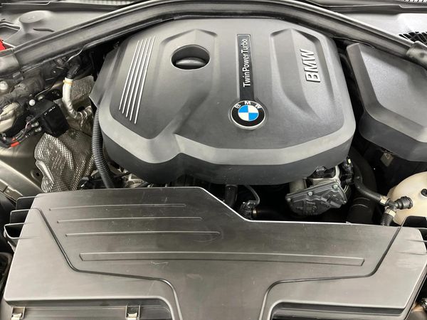 2016-BMW-3-Series-318i-Auto image:12