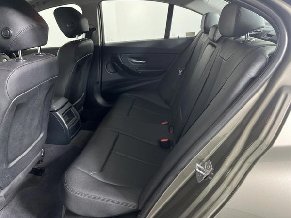 2016-BMW-3-Series-318i-Auto image:3