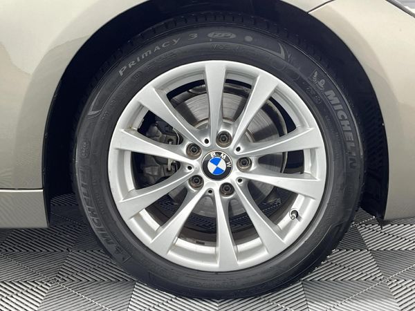2016-BMW-3-Series-318i-Auto image:5