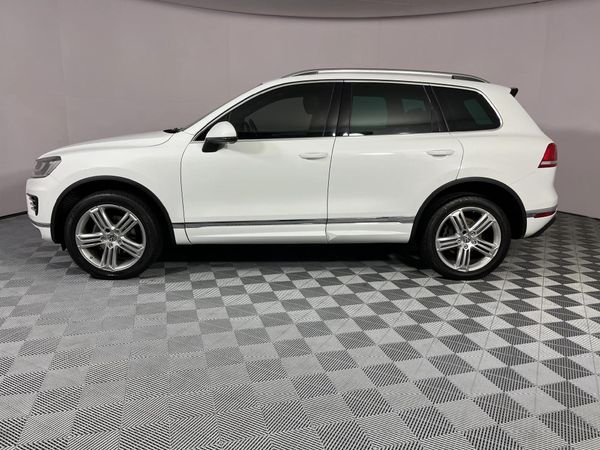 2016-Volkswagen-Touareg-GP-30-V6-TDI-Luxury-Auto image:18