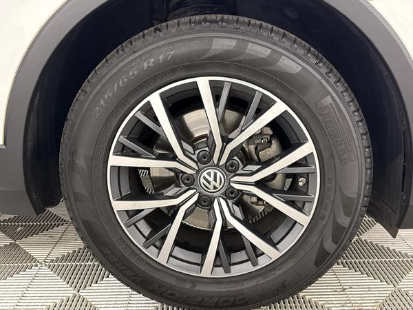 2018-Volkswagen-Tiguan-14-TSI-Comfortline-92kW image:5