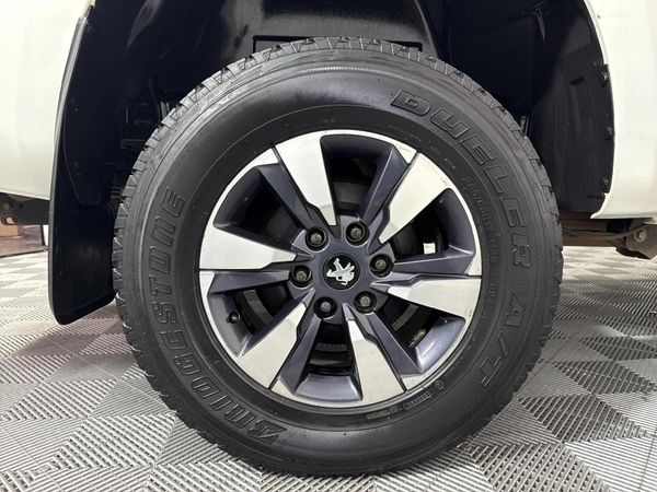 2022-Peugeot-Landtrek-19D-Allure-Double-Cab-Auto image:6