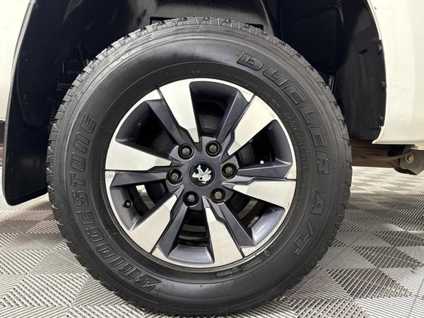 2022-Peugeot-Landtrek-19D-Allure-Double-Cab-Auto image:7