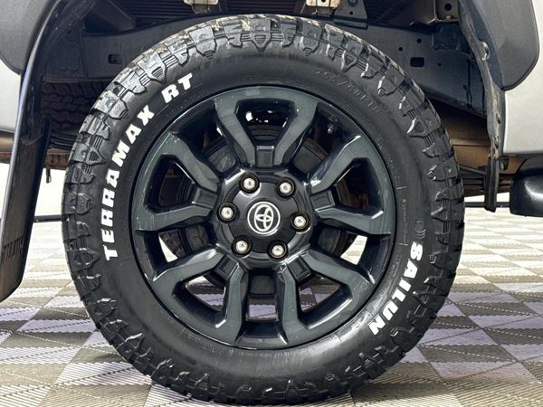 2022-Toyota-Hilux-28-GD-6-Raised-Body-Legend-Auto-Double-Cab image:7