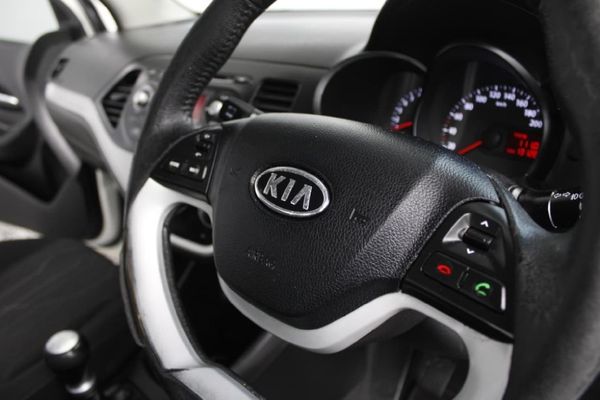 2011-Kia-Picanto-12-EX image:12