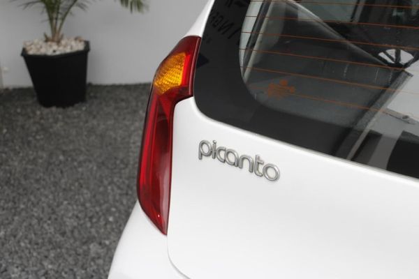 2011-Kia-Picanto-12-EX image:8