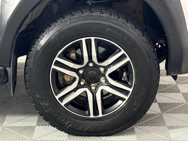 2023-Toyota-Hilux-24GD-6-4x4-Raider-X-Auto-Double-Cab image:4