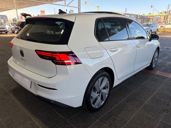 2026-Volkswagen-Golf-14-TSI-Life-Auto-110kw image:5