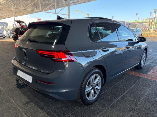 2026-Volkswagen-Golf-14-TSI-Life-Auto-110kw image:5