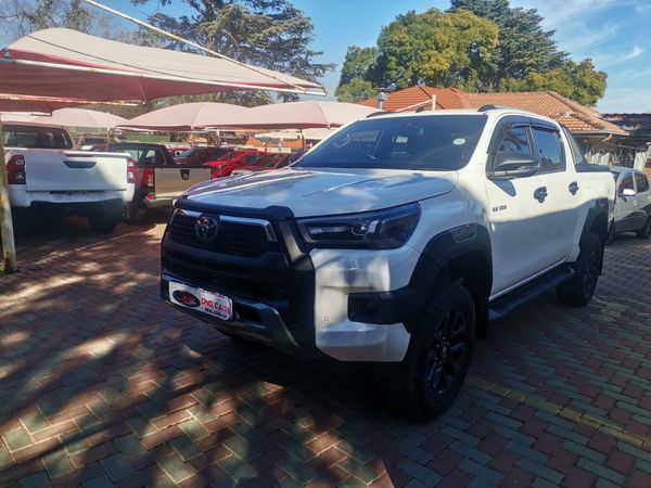 2022-Toyota-Hilux-28-GD-6-Raised-Body-Legend-Auto-Double-Cab-Dies image:2